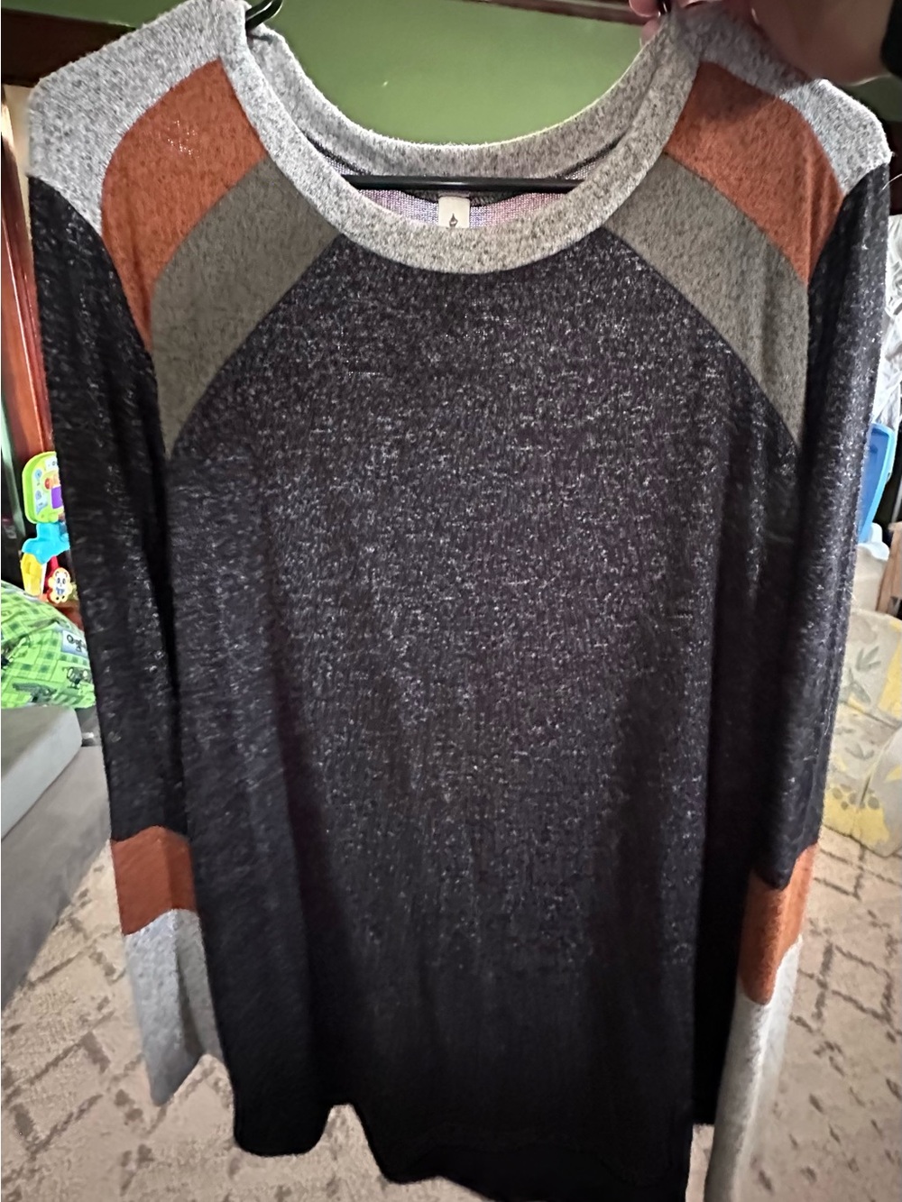 Buckle long sleeve top